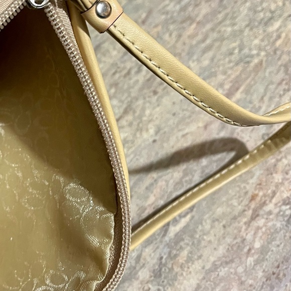 Coach wristlet with floral design - Picture 5 of 12